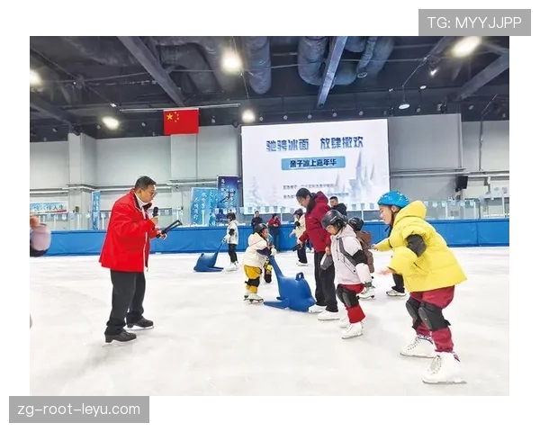 滑冰运动为何成为冬季亲子热门项目 滑冰运动为何成为冬季亲子热门项目